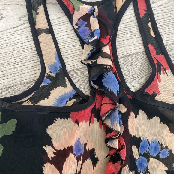 Everly Sheer floral racer back blouse - Picture 2 of 4